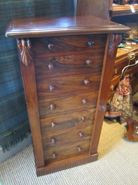 Fine Regency Rosewood Wellington Chest