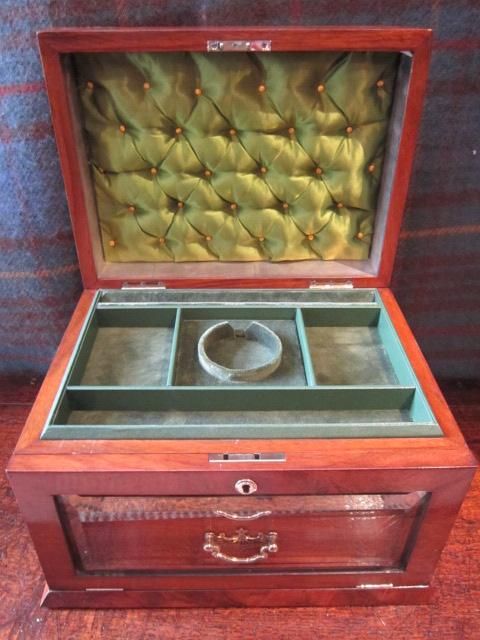 High Quality Victorian Walnut Jewellery Box