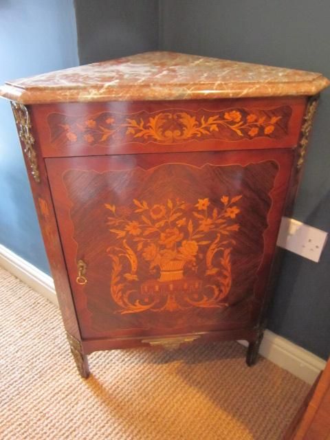 Fine Victorian Rosewood Inlaid Corner Cabinet