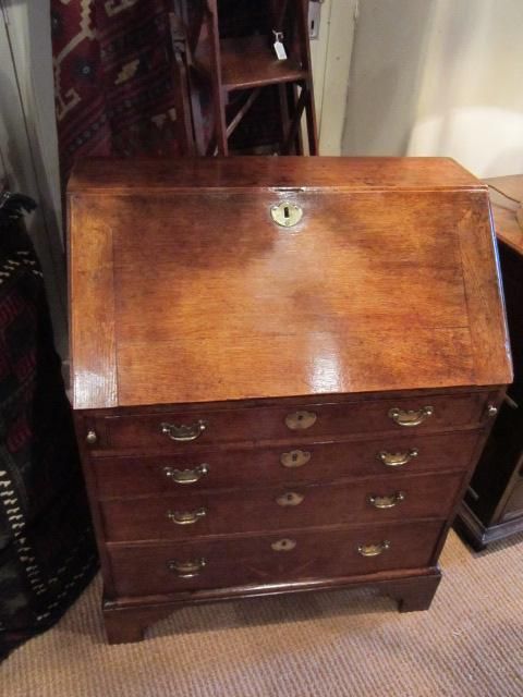 Small George II Oak Starburst Bureau