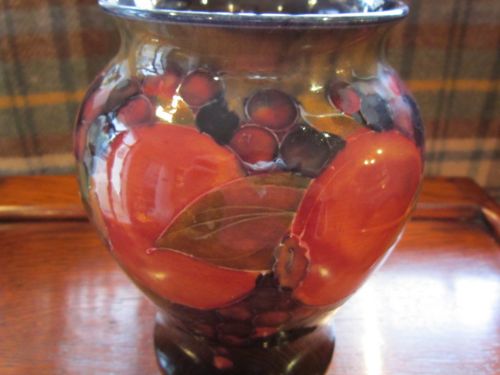 fig 1. AN EARLY MOORCROFT POMEGRANATE VASE