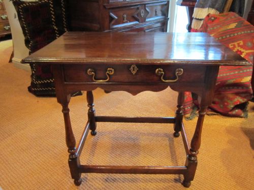 Early Georgian Oak Side Table