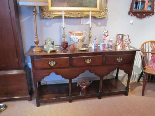 Small Mid Georgian Dresser Base
