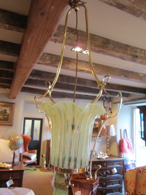 Elegant Victorian Vaseline Hanging Fitting