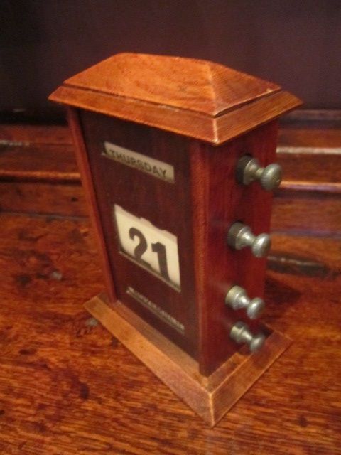 Polished Oak Perpetual Desk Calendar