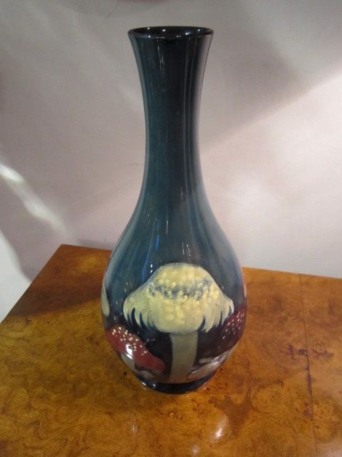 Superb Moorcroft Claremont Vase
