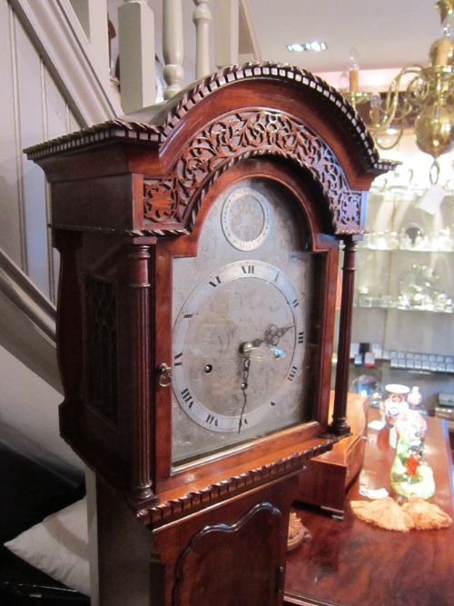 fig 1. SUPERIOR CHIPPENDALE STYLE GRANDMOTHER CLOCK
