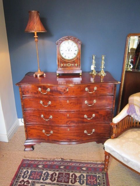 Superb George III Serpentine Chest of Drawers