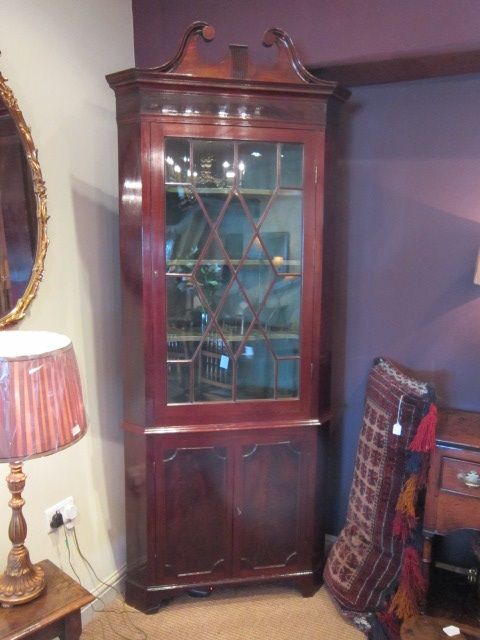 Superb George III Mahogany Double Corner Cupboard