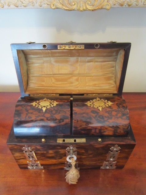 Outstanding Regency Coromandel Tea Caddy