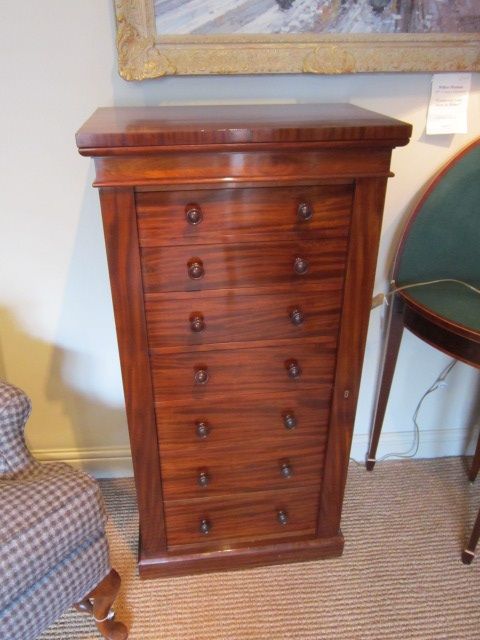 Superb Victorian Mahogany Wellington Chest