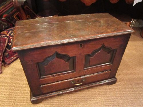 Superb Early Georgian Oak Coffer Bach