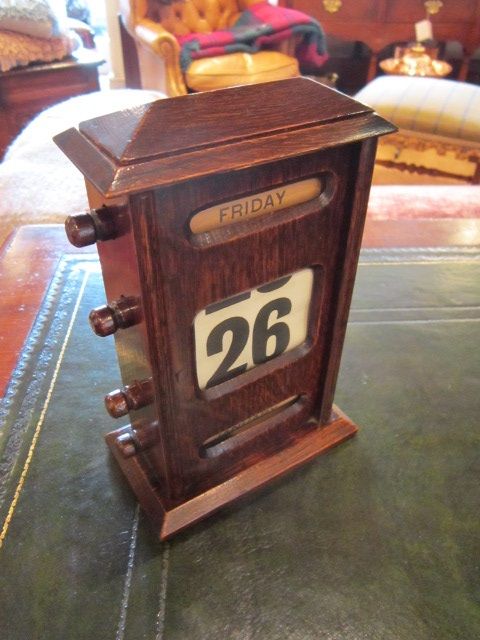 Edwardian Polished Oak Perpetual Calendar
