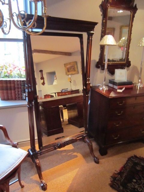 Superb Chippendale Style Cheval Mirror