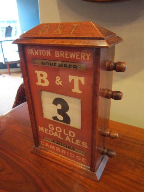 Late Victorian Oak Perpetual Desk Calendar