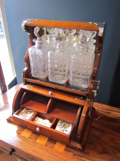 Superb Victorian Cylinder Front Tantalus