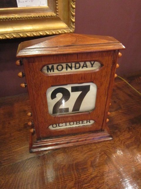 Large Victorian Perpetual Desk Calendar