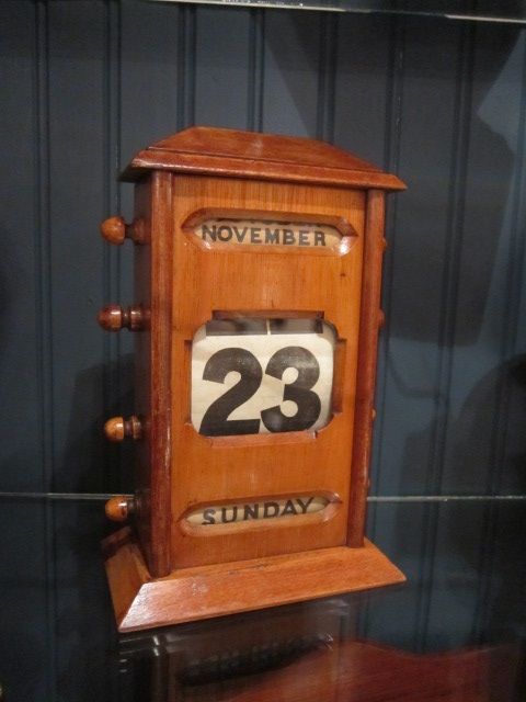 Victorian Perpetual Desk Calendar