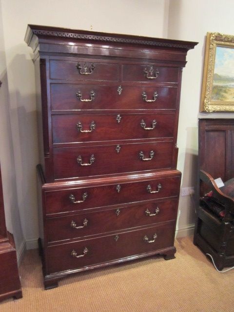 Fine Mid Georgian Mahogany Chest on Chest