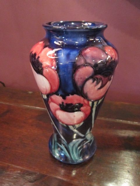 Superb Moorcroft Big Poppy Vase