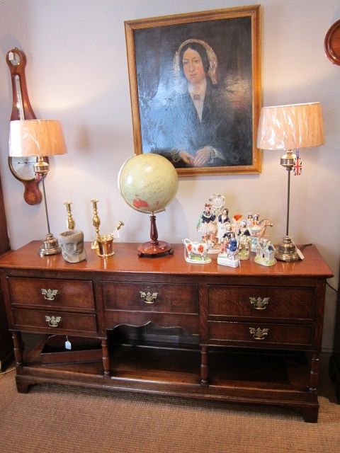 George II Open Potboard Low Dresser Base