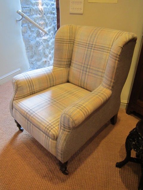 Stylish Victorian Wing Back Lounge Chair