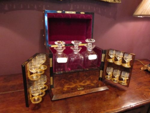 Showpiece Victorian Burr Walnut Decanter Box