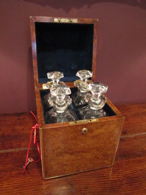 Superb Early Victorian Walnut Decanter Box