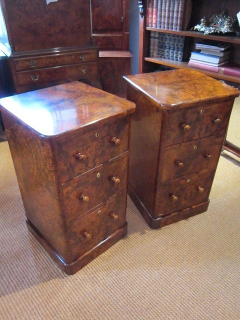Superb Pair of Burr Walnut Bedside Chests