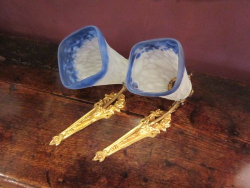 Elegant Pair of Victorian Gilt Wall Lights
