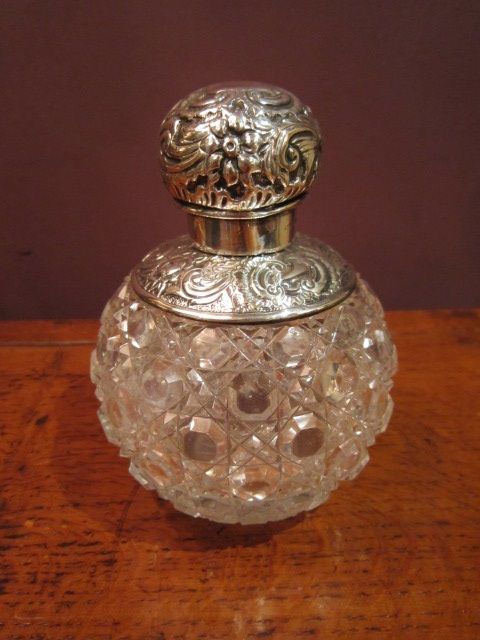 Top Quality Victorian Silver Scent Bottle