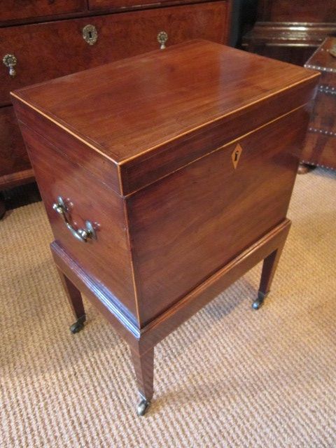 Small George III Mahogany Inlaid Cellerette