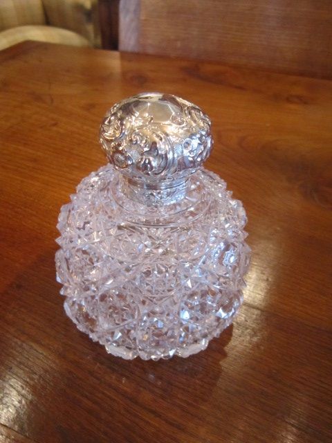 Fine Edwardian Silver Topped Scent
