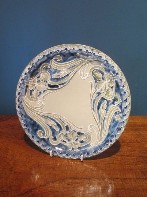 Rare Mcintyre Moorcroft Florin Plate