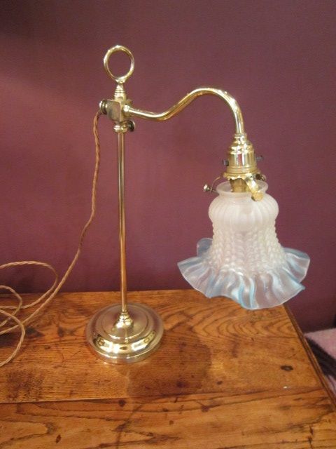 Edwardian Rise & Fall Brass Table Lamp