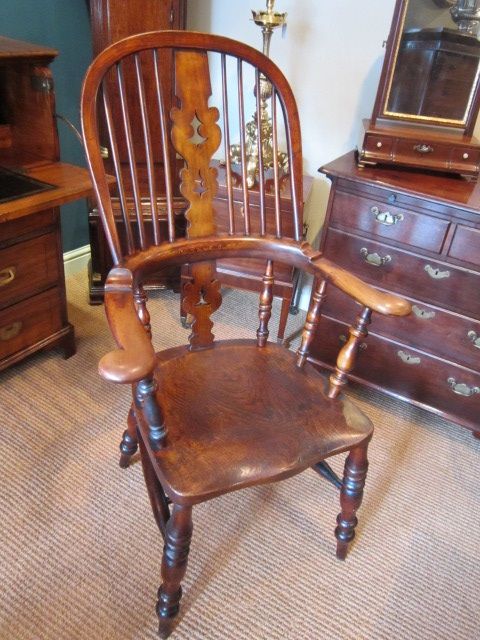 Superb Early Victorian Broad Arm Windsor Chair