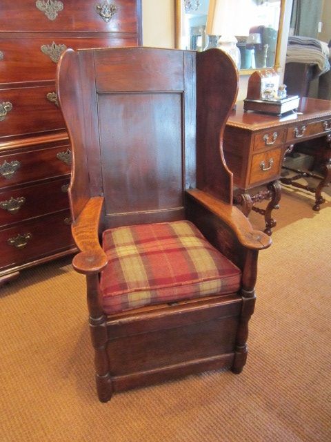 Stunning Mid Georgian Oak Lambing Chair