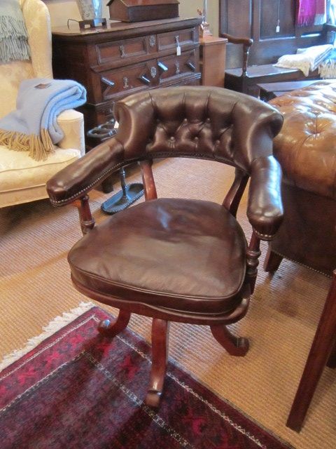 Stylish Victorian Leather Swivel Desk Chair