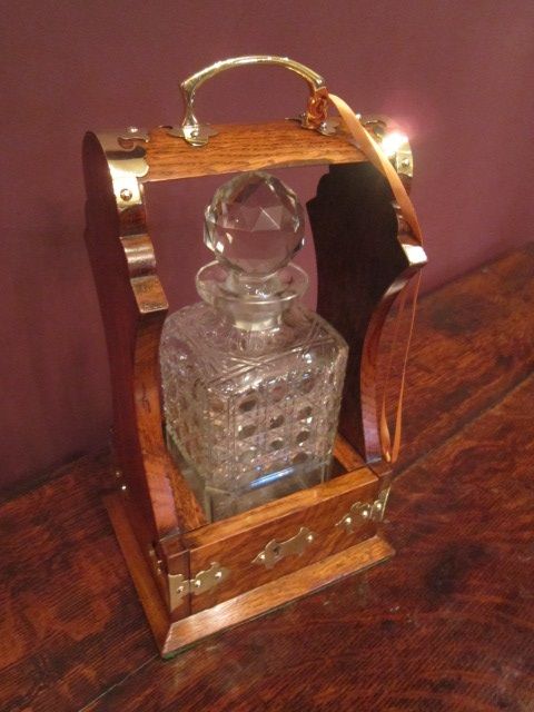 Rare Victorian Single Bottle Tantalus