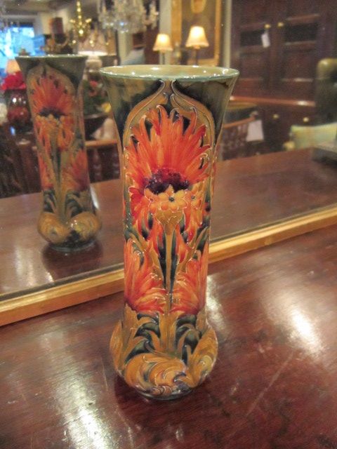 Superb Mcintyre Moorcroft Chrysanthemum Slim Vase