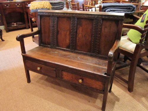 William & Mary Period Small Oak Settle