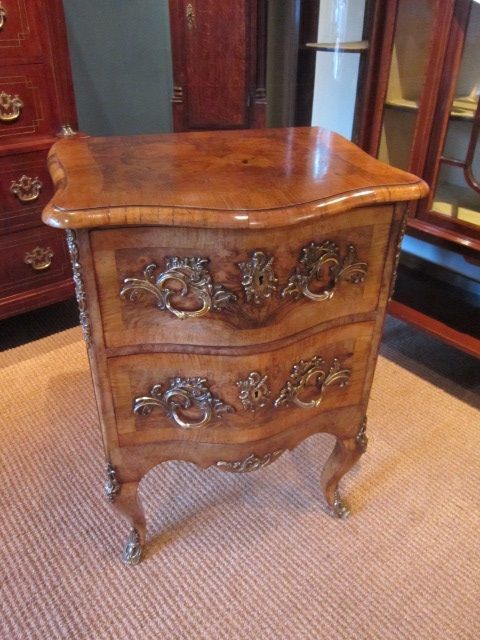 Top Quality Victorian Figured Walnut Chest