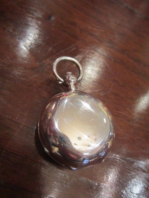 Immaculate Edwardian Silver Sovereign Case