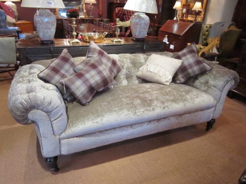 Superb Victorian Buttoned Chesterfield Sofa