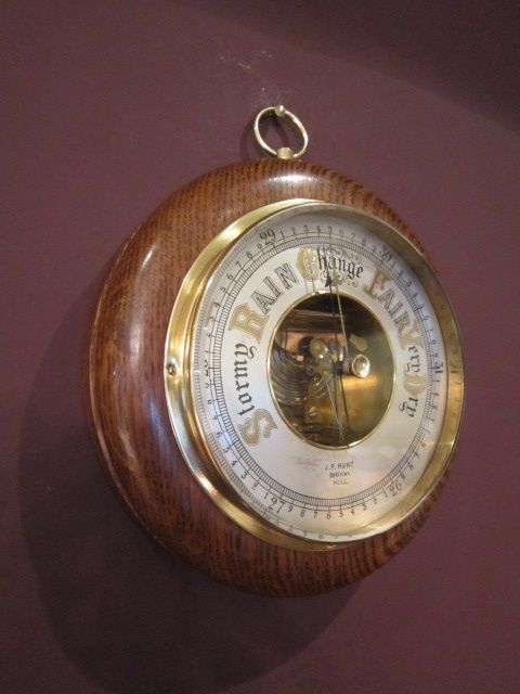 Quality Edwardian Polished Oak Hull Barometer