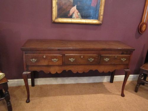 Superb Small George III Cabriole Leg Dresser