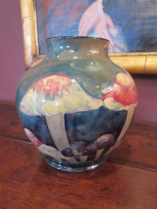 Fabulous Large Moorcroft Claremont Vase
