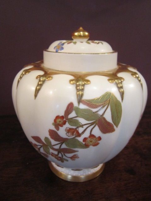 Quality Royal Worcester 'Melon' Ginger Jar