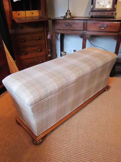 High Quality Victorian Walnut Framed Ottoman