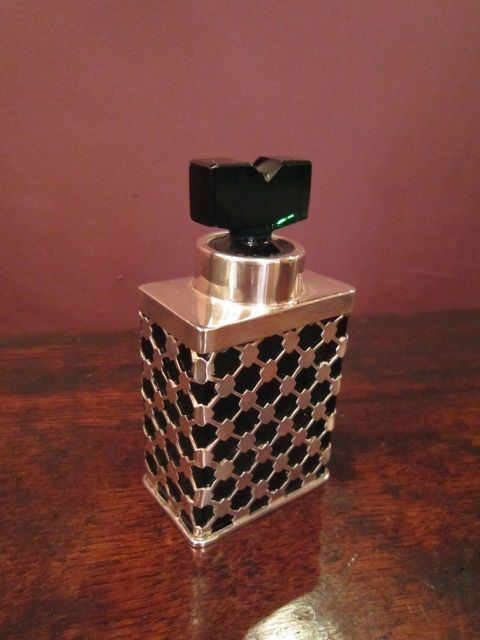 Fine George V Silver & Emerald Glass Scent